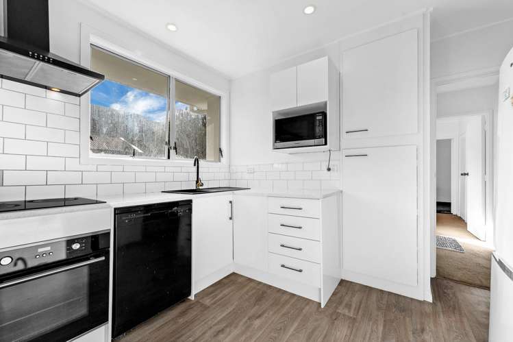 1/26 AIRFIELD ROAD_4