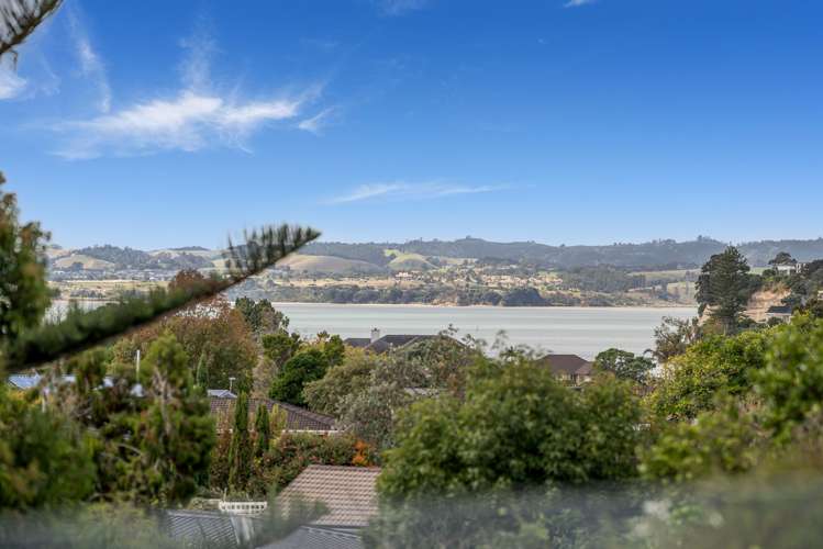 37 Glenfern Road Mellons Bay_35