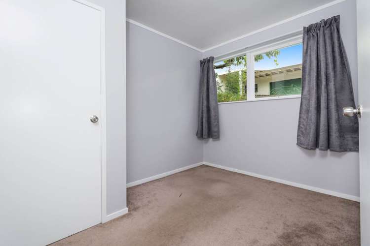 2/43 Arran Road Browns Bay_12