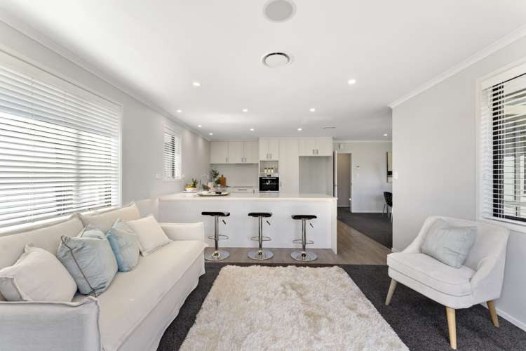 4 Kohunga Crescent Bottle Lake_5