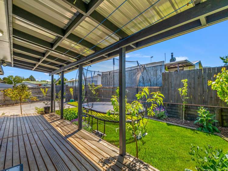 5A Peter Place Mangakakahi_17