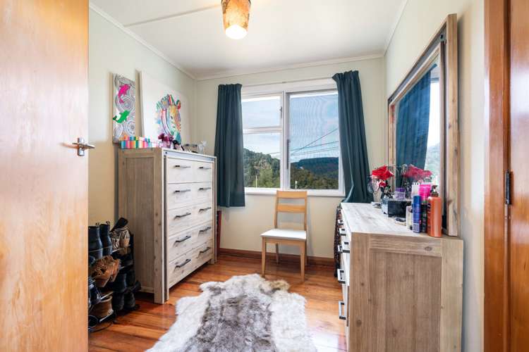 20 Tui Terrace Waipori Falls_9