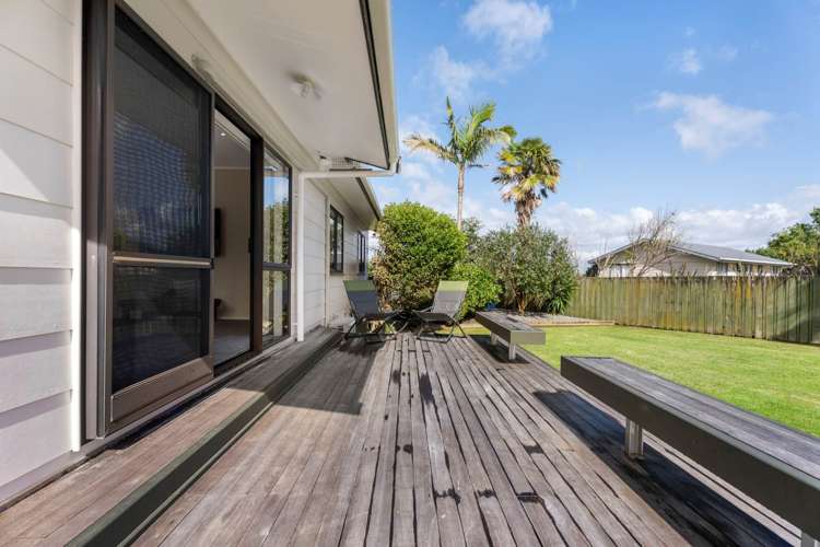 96 McRobbie Road Kingseat_5