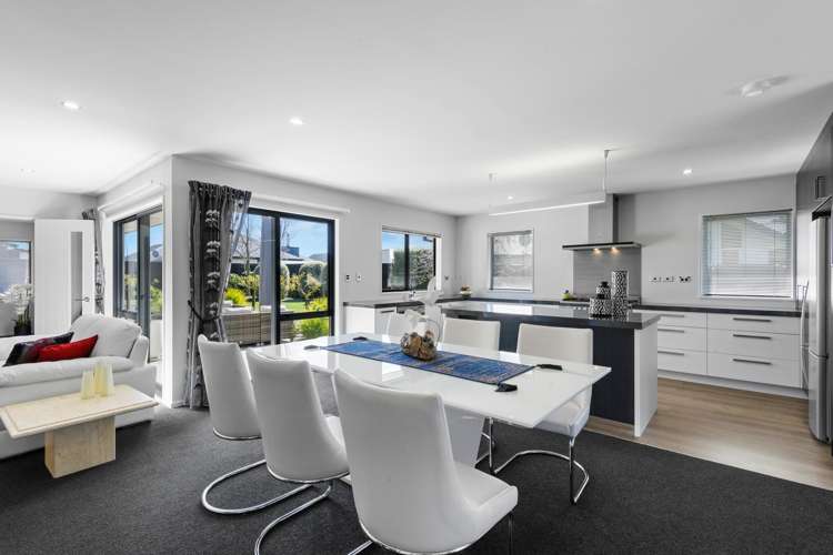 7 New Creek Mews Rolleston_2