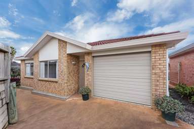 11/169 Sturges Road_2