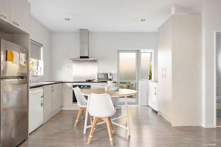 44 Penzance Road Mairangi Bay_17