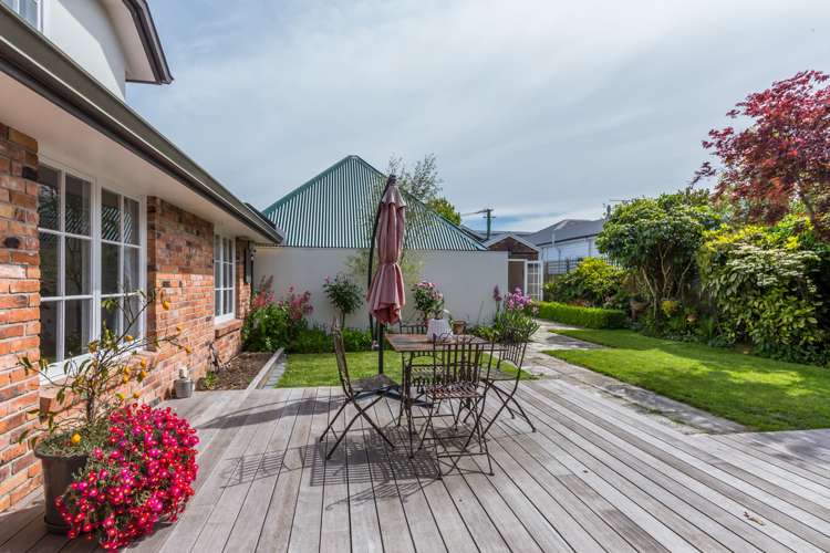 76 Hewitts Road Merivale_14