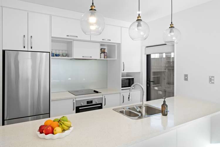 17 Korama Lane New Lynn_6