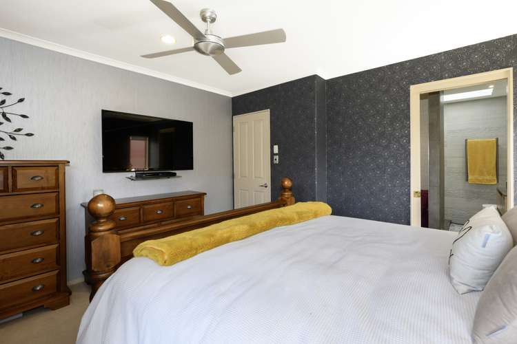 6 Mahonia Place Pyes Pa_13