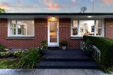 2/10 Bretts Road_2