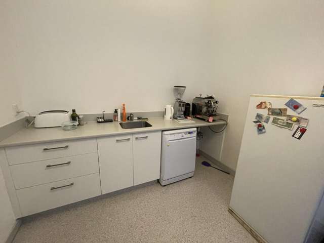 2-12 Allen Street Te Aro_4