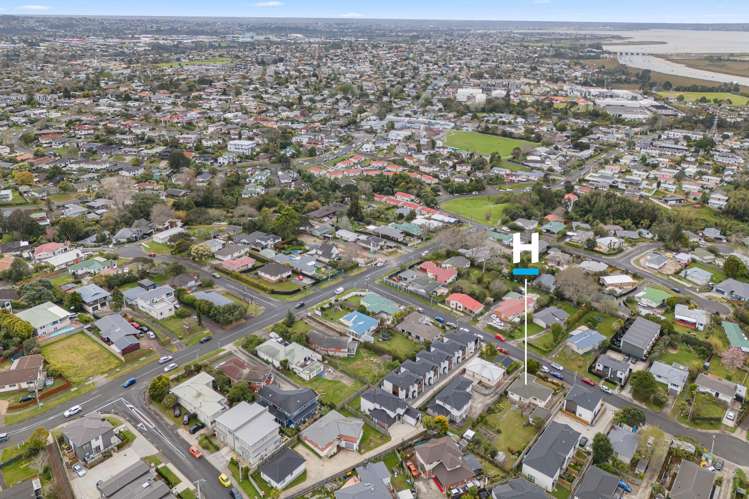 5 Valron Road Te Atatu South_31