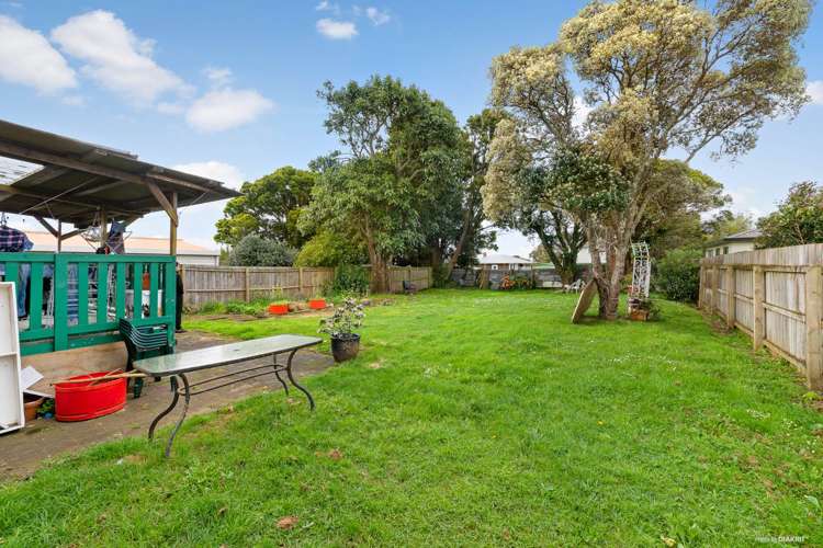 15 Albert Road Kelston_5
