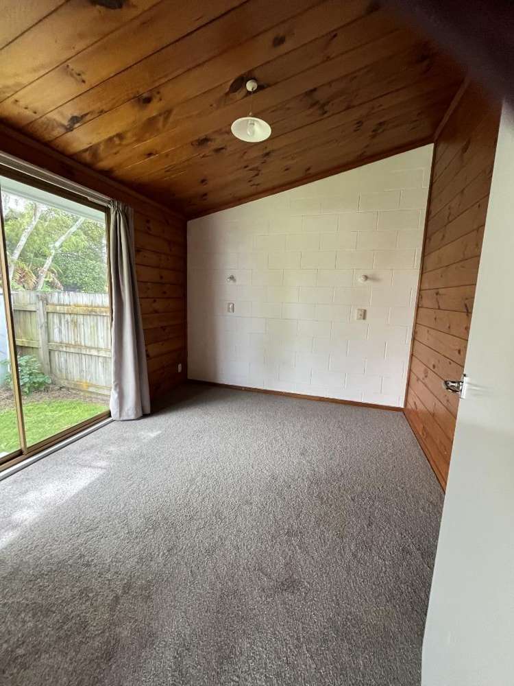 1/8 Charles Crescent 2774_5