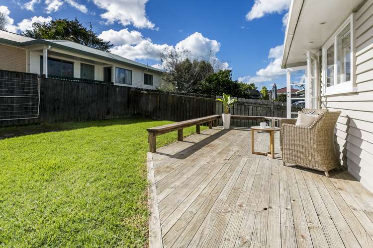 2/13 Manuka Road Bayview_22