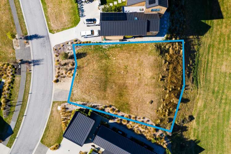 14 Falconer Rise Jacks Point_5