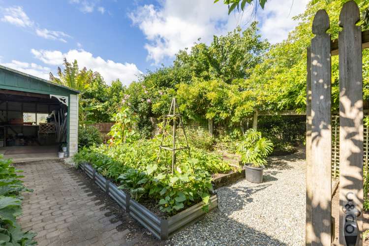 76 Awaroa Road Helensville_33