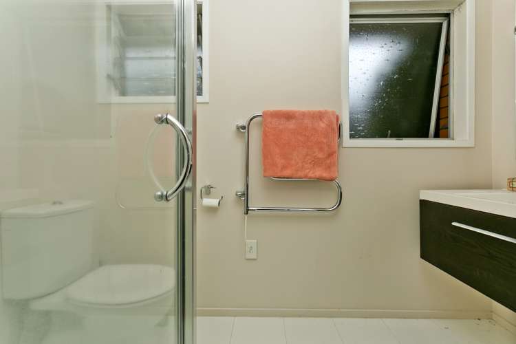 2/57 Francis Street Hauraki_11