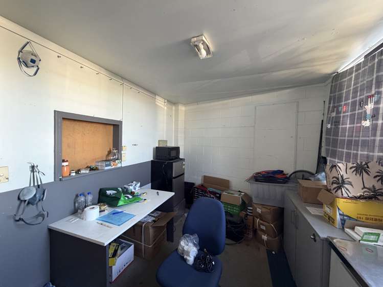 1/1 Canon Place Pakuranga Heights_6