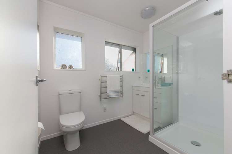 1/11 Karaka Street New Lynn_8