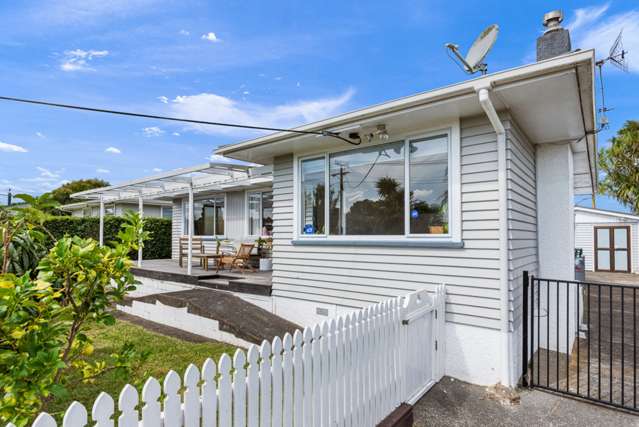 10 Edgerton Road Te Atatu Peninsula_2