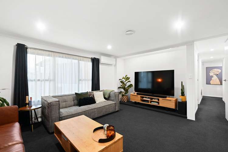 22 Gilbass Avenue Hamilton Lake_17