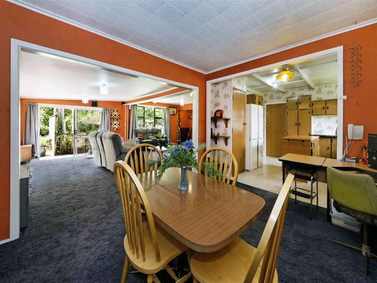 36 Buscomb Avenue Henderson_7