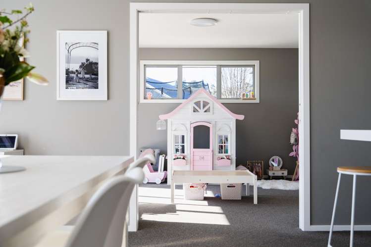 27 Heathfield Drive Mosgiel_17