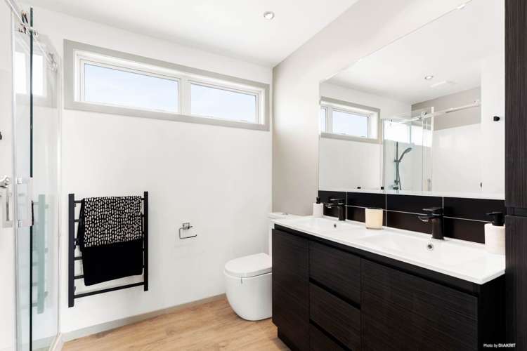 2/54 Strid Road Te Atatu South_12