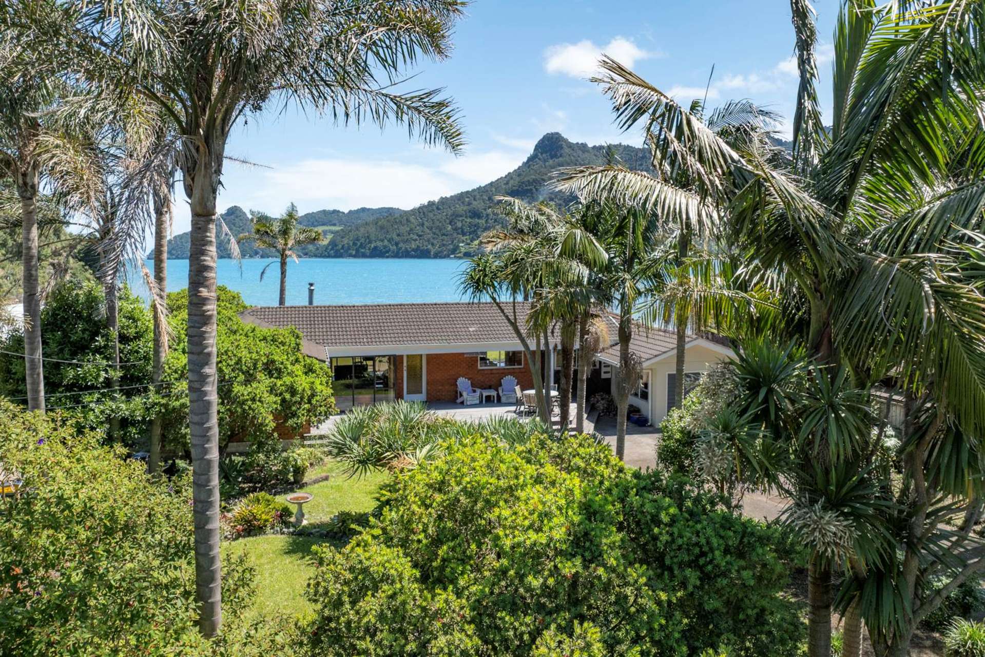 13 Foster Avenue Huia_0