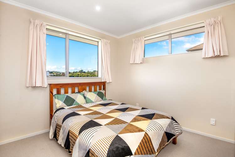 23 Tongariro Drive Aotea_9