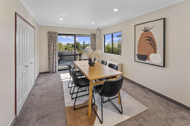 56 Olympus Way Richmond_8