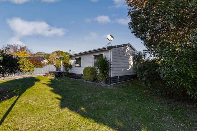 4 Kirkcaldie Grove Levin_15