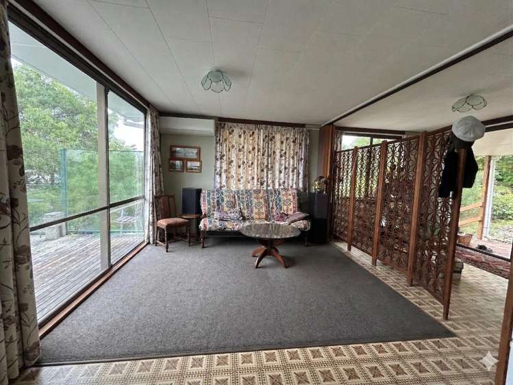 28 Hillside Cres Leigh_1