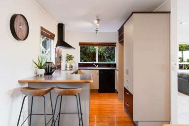1/57b Woodlands Crescent_4