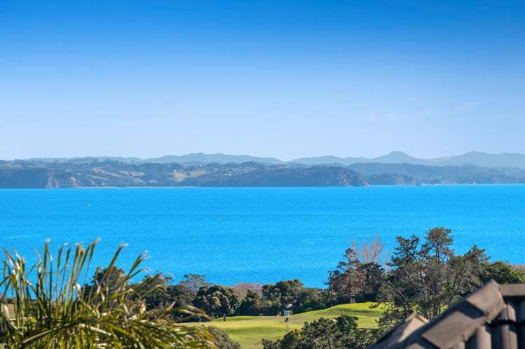 105 Alec Craig Way Gulf Harbour_19