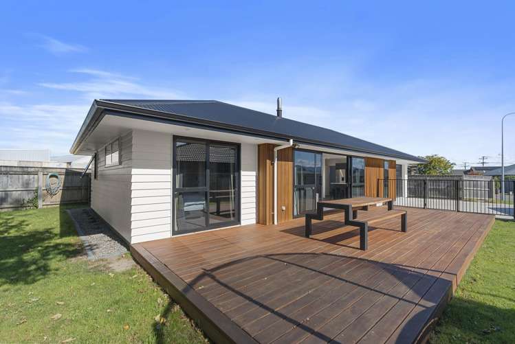 7 Angus Place Carterton_18