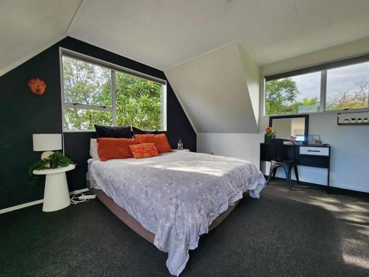 1138 South Road Oakura_19