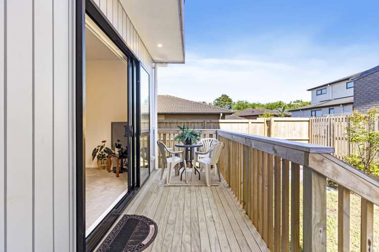 17 Aumarire Lane Favona_12