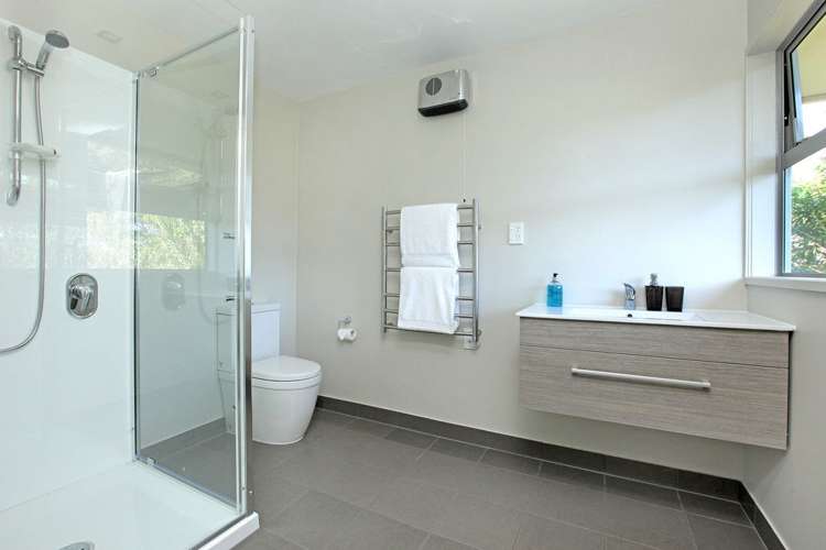 63 Huia Road Titirangi_12