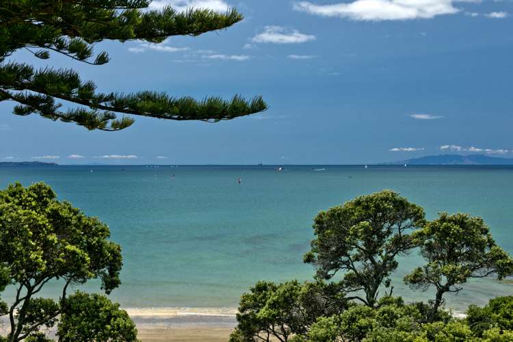 32 Whitby Crescent Mairangi Bay_8