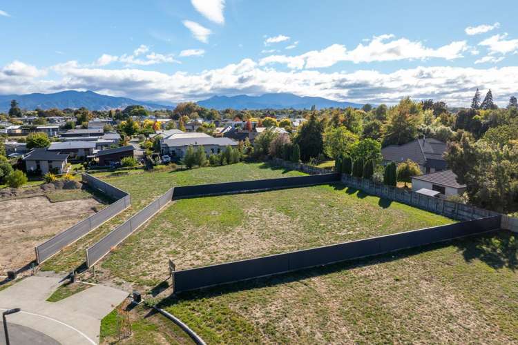 17 Bartletts Green_2