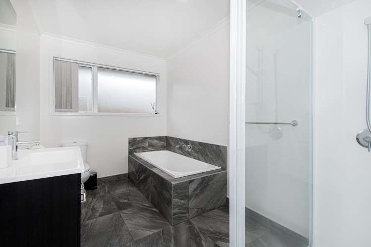 2 Cascade Crescent Tikipunga_11