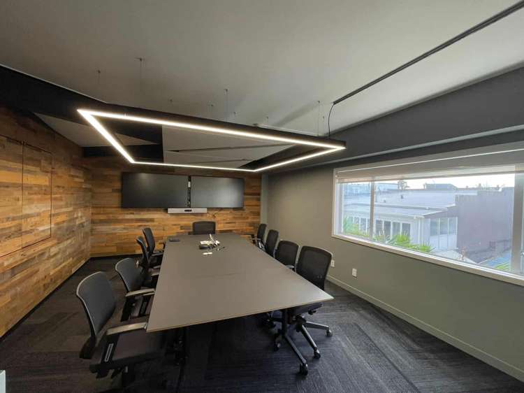 8-12 The Promenade_0