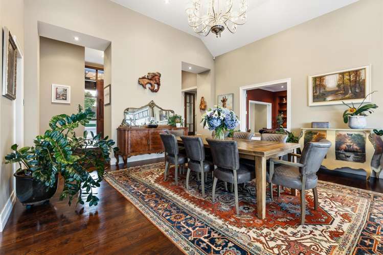 52 & 52B Warman Road Okura_9