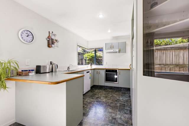 2/12 Heathcote Street Central_3