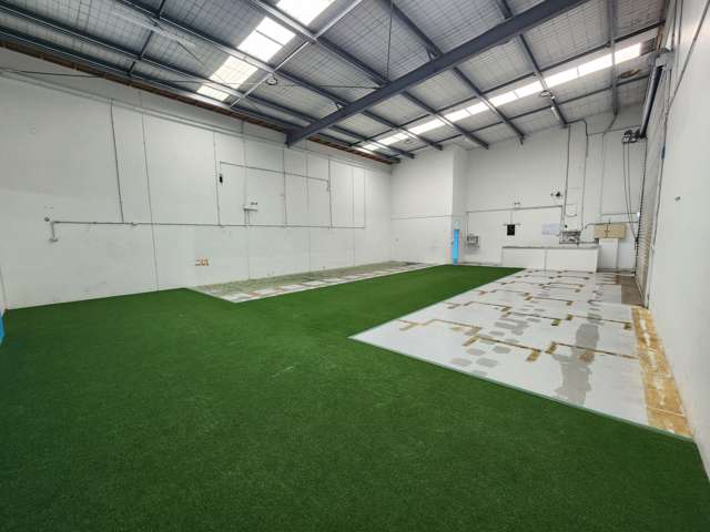 Unit B/3 Airpark Drive Mangere_2