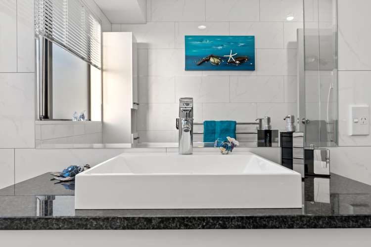 1/14a Richards Avenue Forrest Hill_11