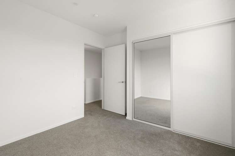 2/1433 Springs Road Lincoln_12