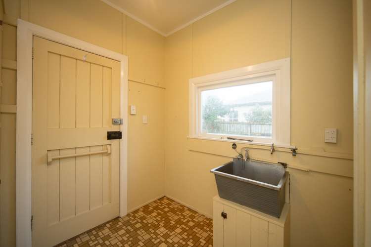 261 Kimbolton Road Feilding_14